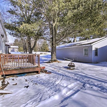 Quaint And Pet-Friendly Cabin On Shawano Lake! Eksteriør billede
